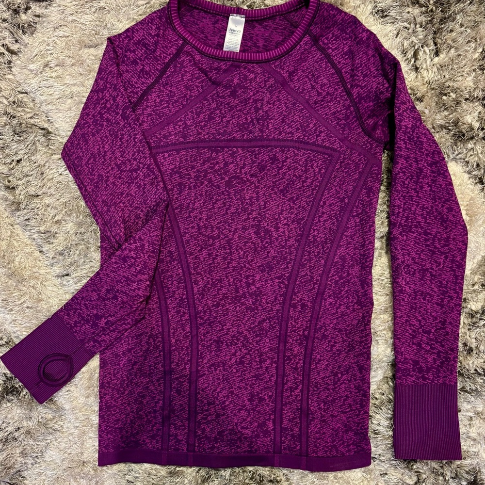Ivivva by Lululemon girls size 14 Swiftly Fly Tech long sleeve purple